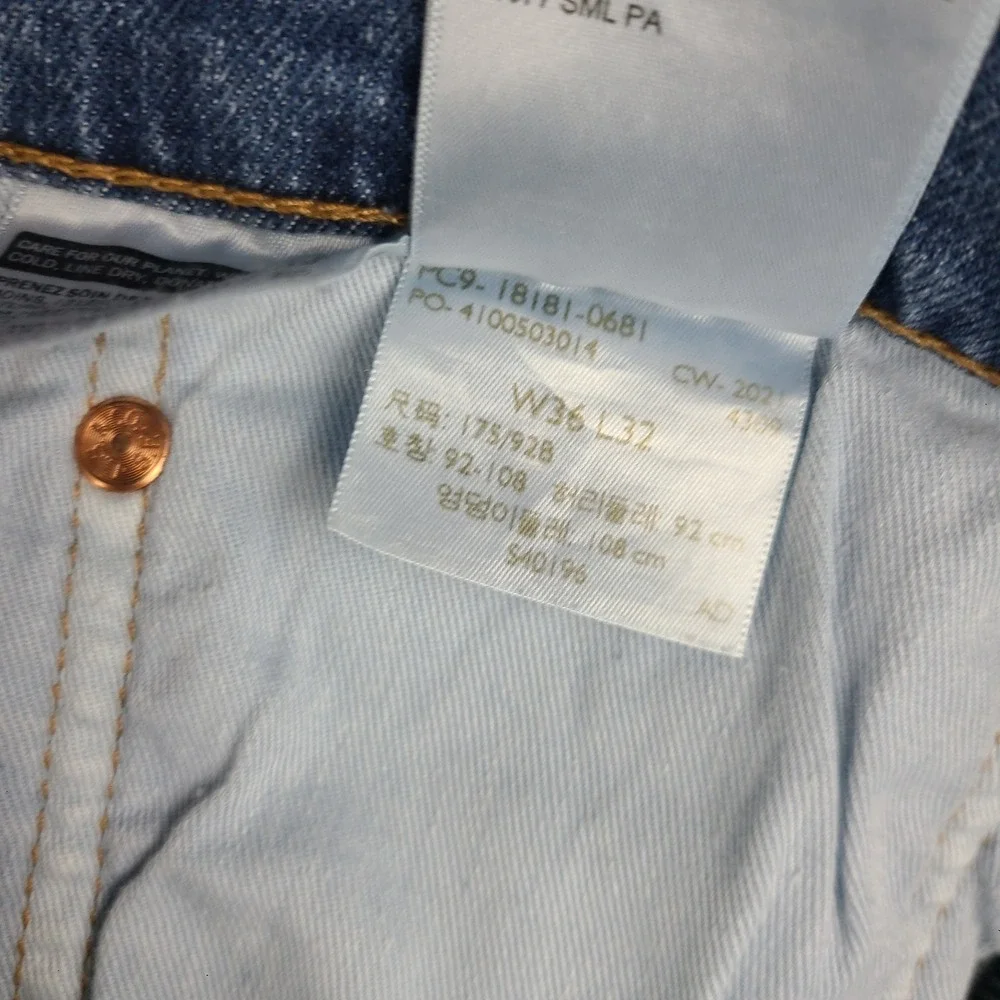 Levi's Premium Jeans Mens 36x32 Lot‎ 541 Athletic Taper Fit Medium Wash Denim
